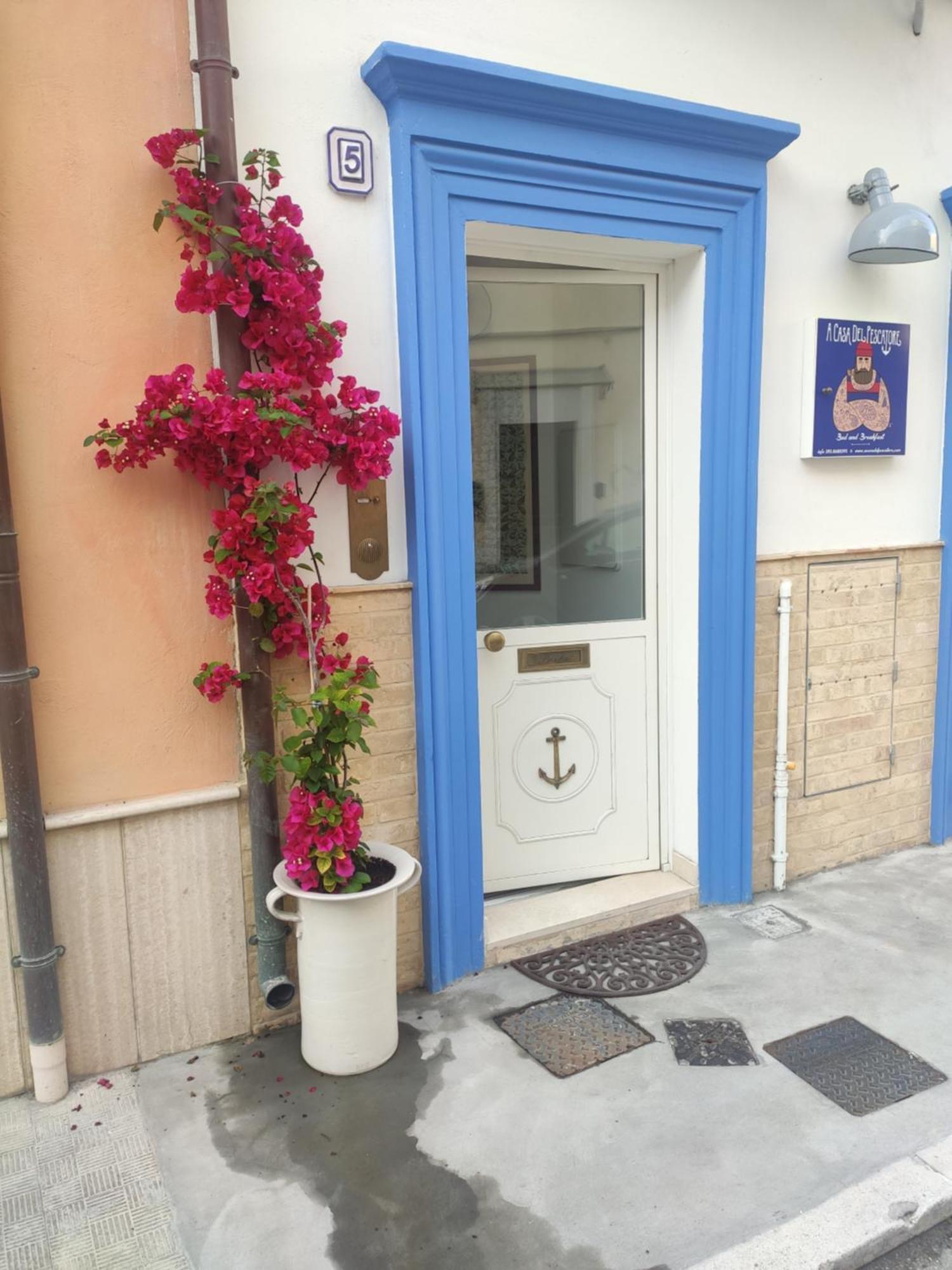 Acasadelpescatore Bed And Breakfast San Benedetto del Tronto Exterior photo